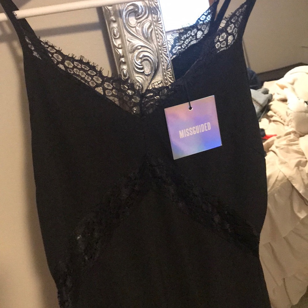 BRAND NEW Missguided dress